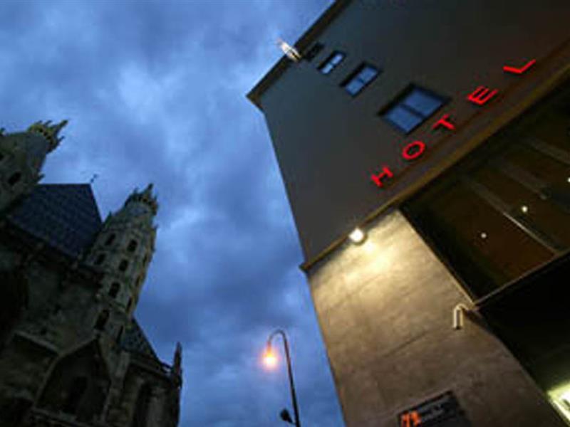 Boutique Hotel Am Stephansplatz Wina Bagian luar foto